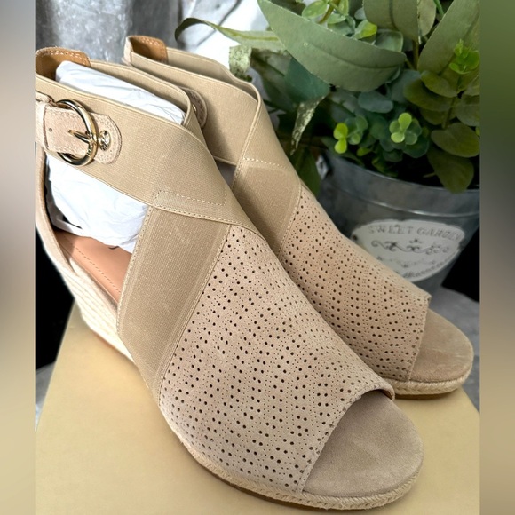 NYDJ Shoes - NYDJ | Women's Charisma Espadrille Wedge Sandals Sz 9.5